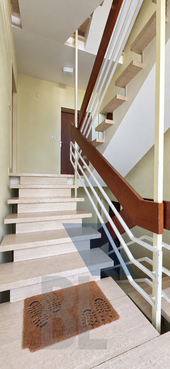 Treppen zur Wohnung