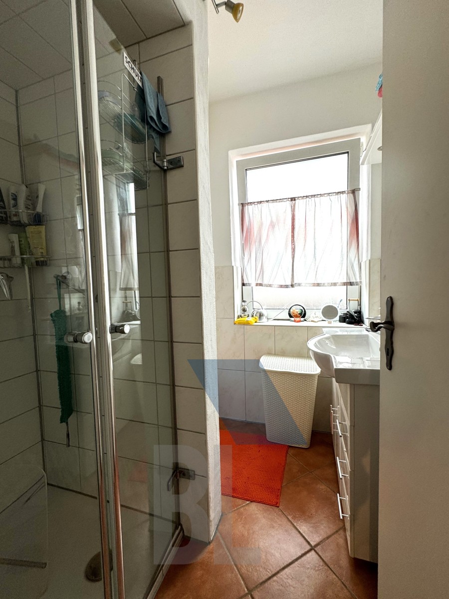 EG (rechts) Badezimmer